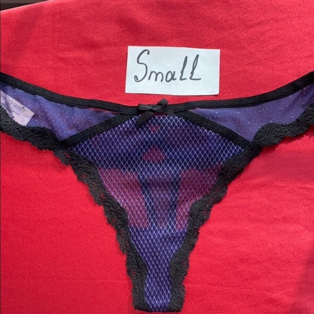 VS very sexy thong fishnet panty underwear Small